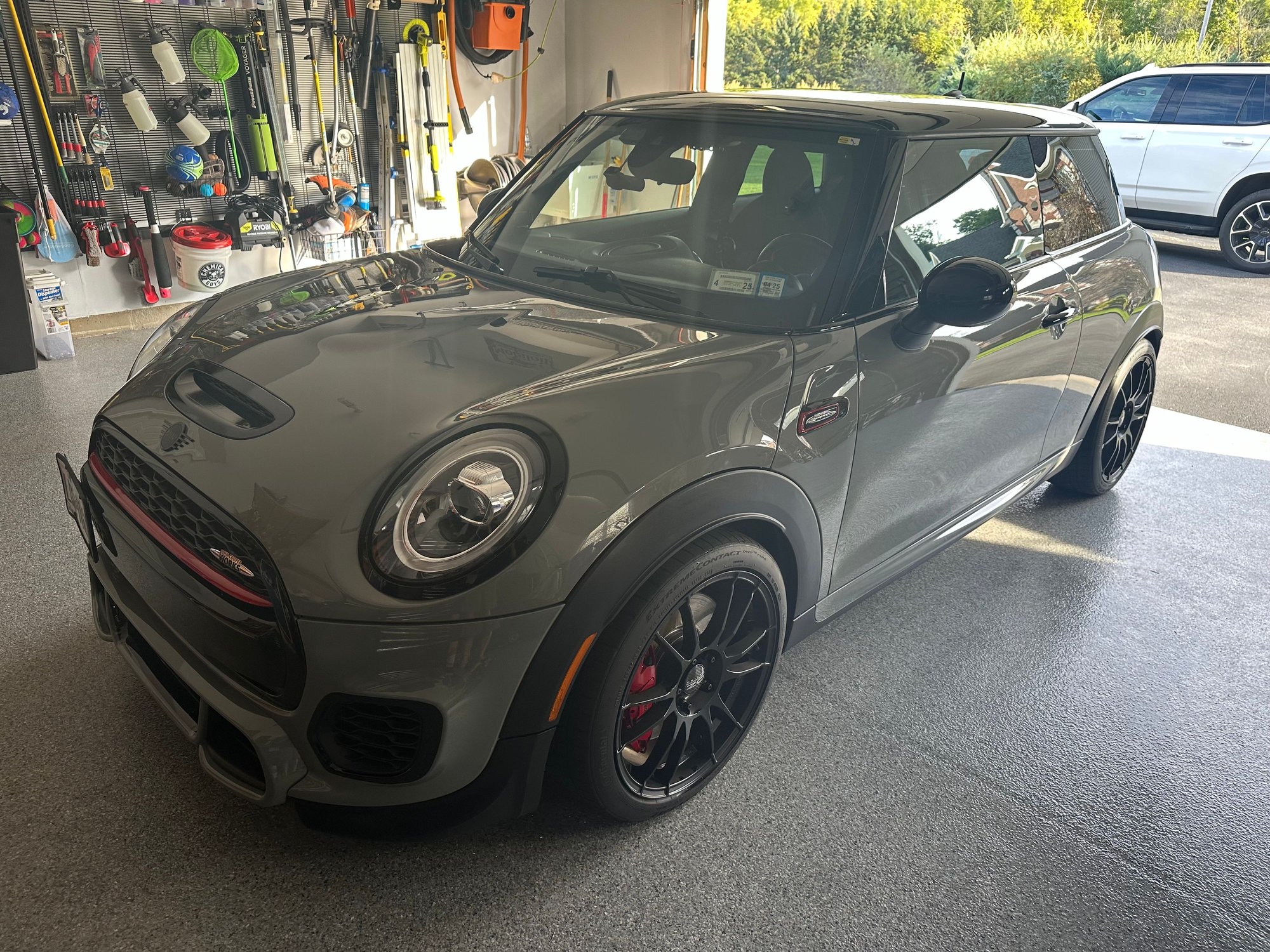 2019 Mini Hardtop - 2019 JCW 6 Speed - Used - VIN WMWXM9C53K2H81084 - 44,200 Miles - 4 cyl - 2WD - Manual - Hatchback - Gray - Buffalo, NY 14032, United States