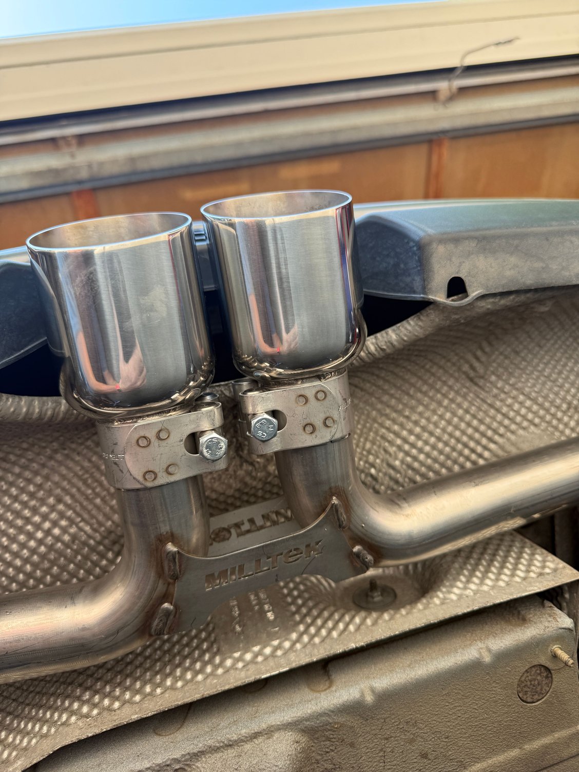 Exhaust tips mounted for easy change should I desire.