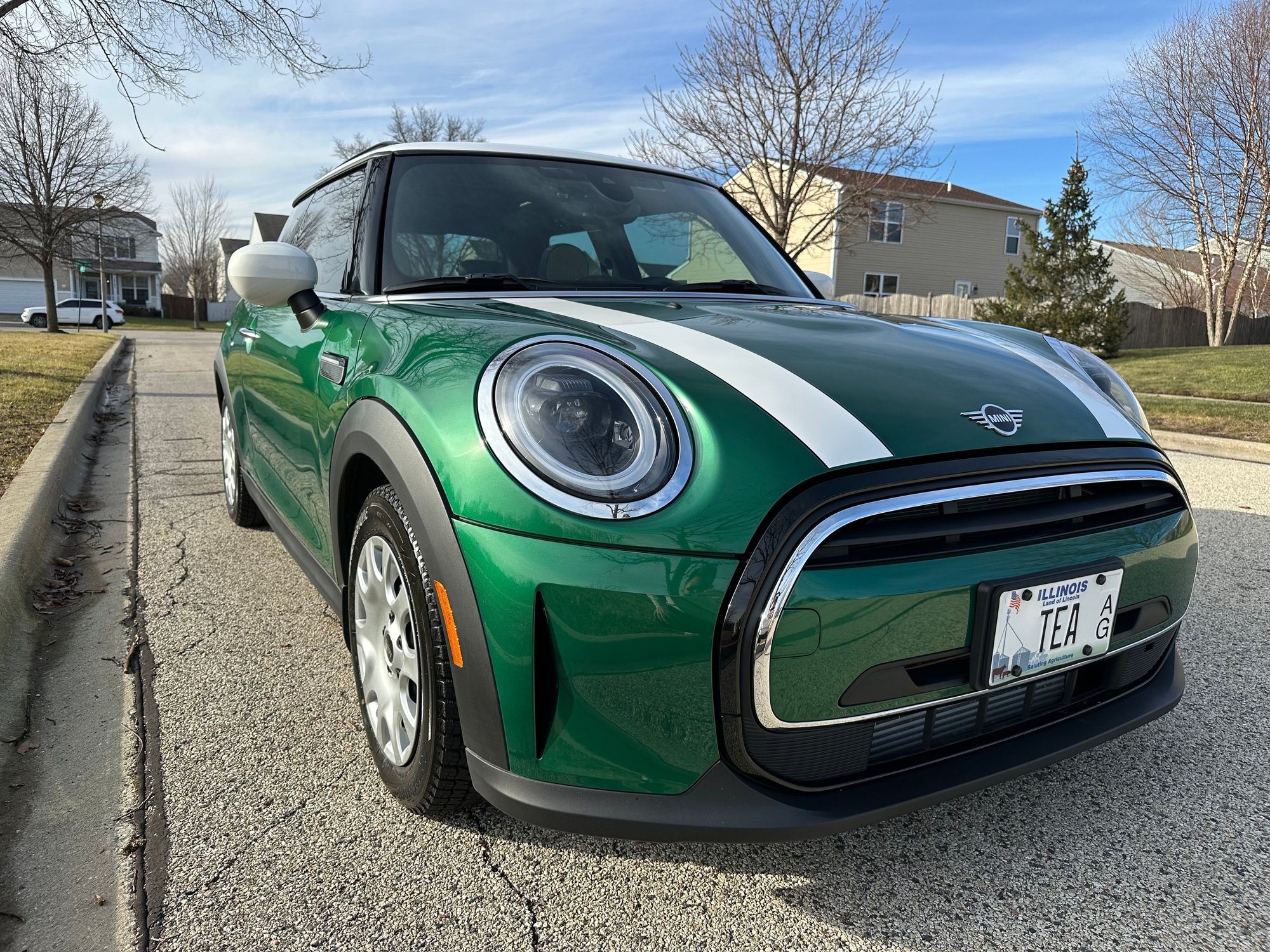 2024 Mini F56: Mini Hatch/Hardtop - 2024 Mini Cooper Hardtop 3-door 6spd - Green on Tan with Low Miles! - Used - VIN WMW33DH08R2U53099 - 12,900 Miles - 3 cyl - 2WD - Manual - Hatchback - Other - Madison, WI 53705, United States