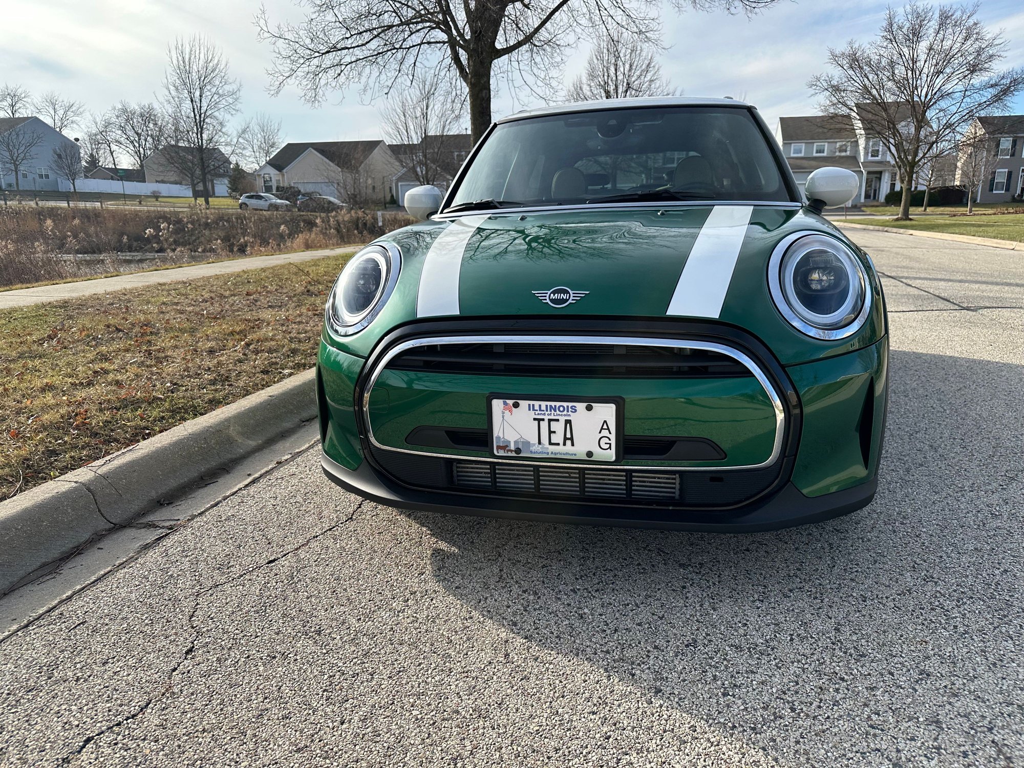2024 Mini F56: Mini Hatch/Hardtop - 2024 Mini Cooper Hardtop 3-door 6spd - Green on Tan with Low Miles! - Used - VIN WMW33DH08R2U53099 - 12,900 Miles - 3 cyl - 2WD - Manual - Hatchback - Other - Madison, WI 53705, United States