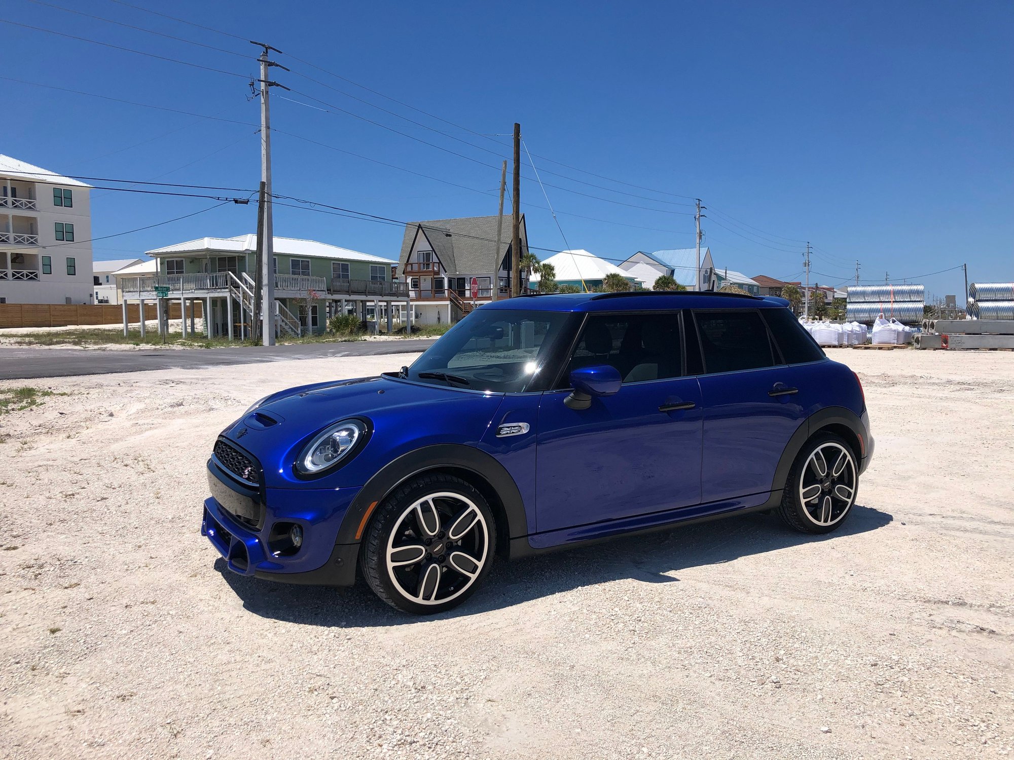 2021 Mini F55: 5-door Hatch - 2021 MINI Cooper S 4-dr hardtop 6-spd manual - Used - VIN WMWXU9C01M2P46466 - 16,000 Miles - 4 cyl - 2WD - Manual - Hatchback - Blue - Navarre, FL 32566, United States