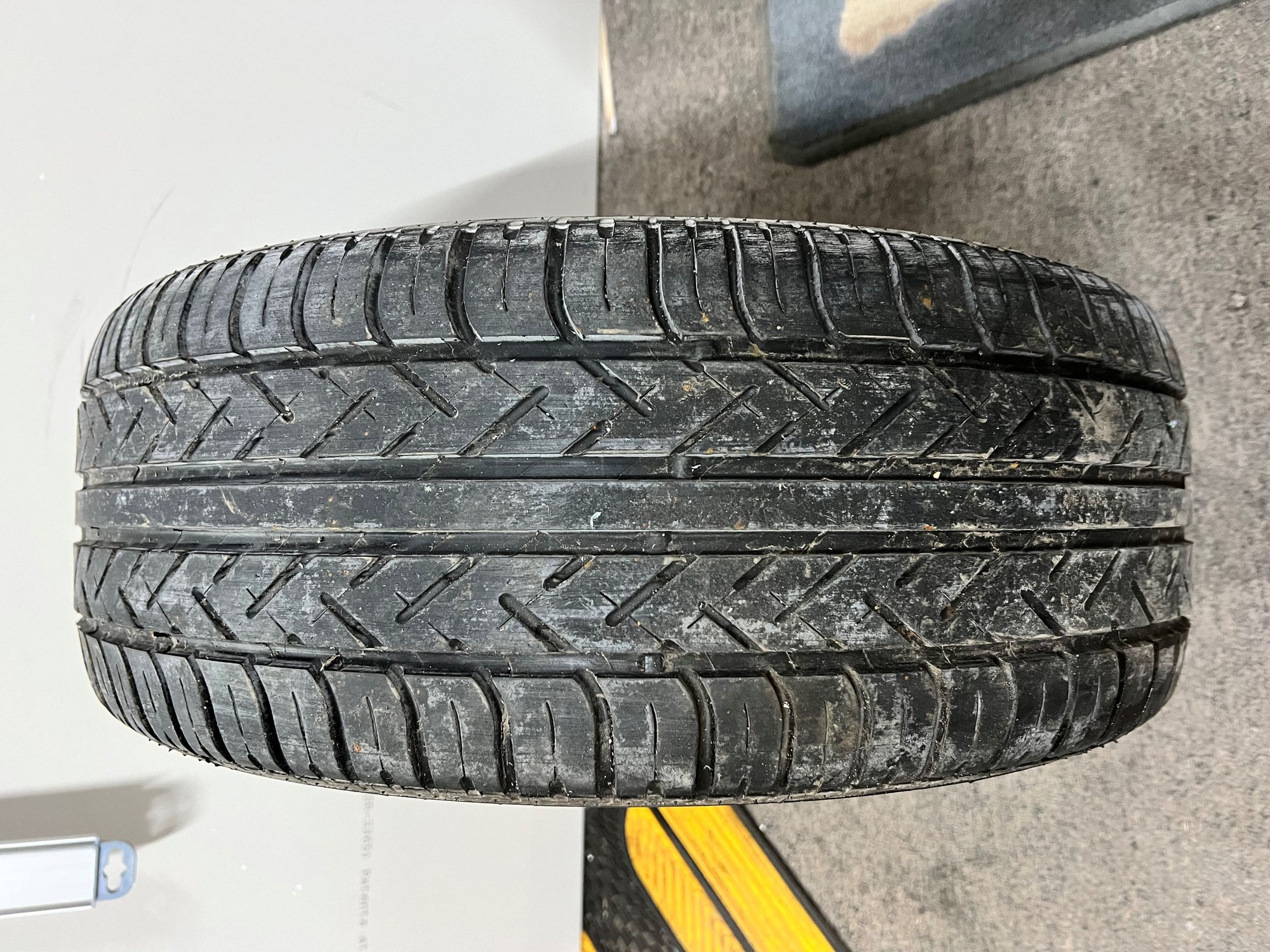 Wheels and Tires/Axles - R53 Silver S-lites with Runflats - Used - 2002 to 2007 Mini R53: "Mk I" Mini Cooper S - Kansas City, KS 66215, United States