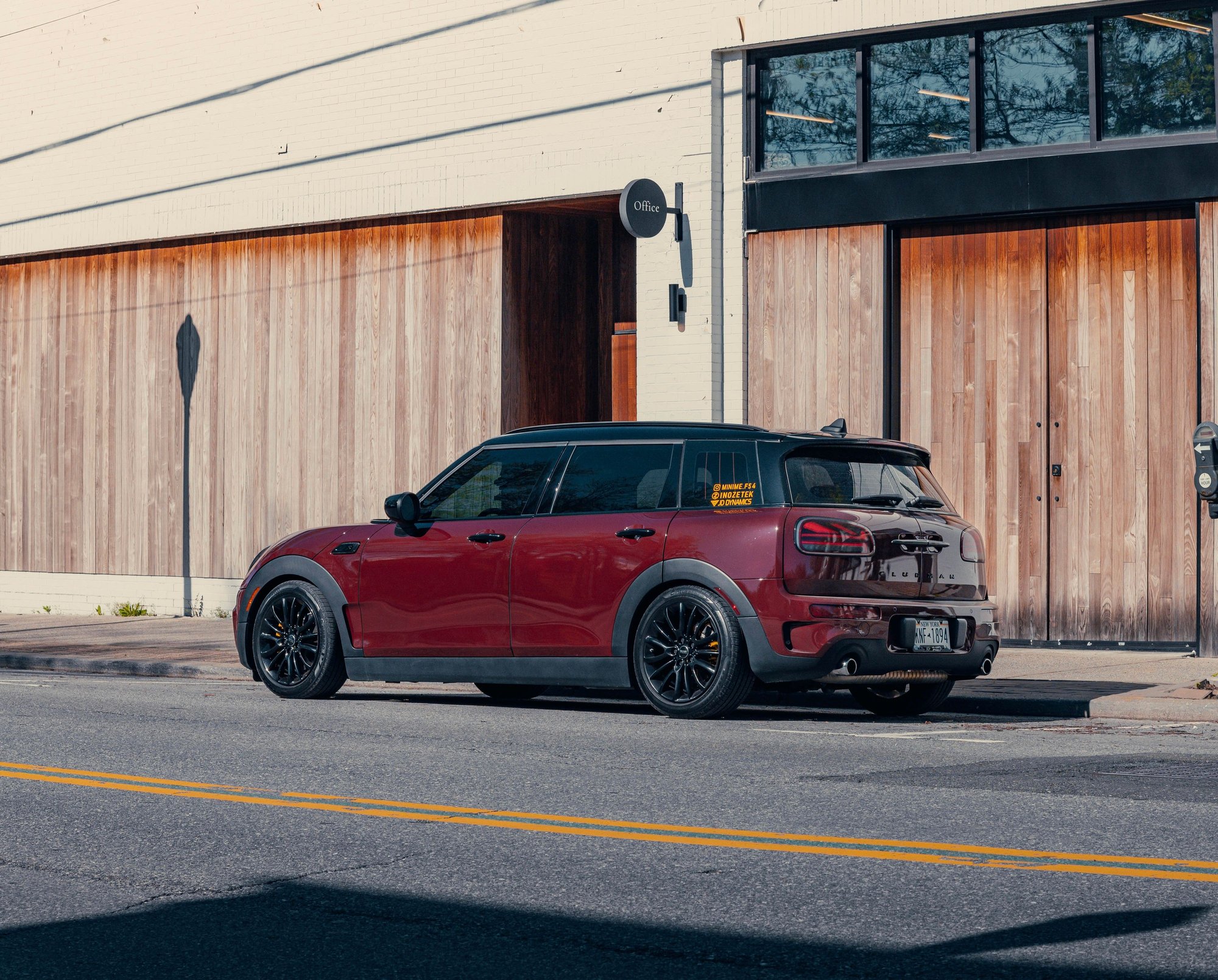2022 Mini Clubman - 2022 MINI Clubman S All4 Limited Edition 1 of 50 wrap - Used - VIN WMWXJ1C05N2R09101 - 23,200 Miles - 4 cyl - AWD - Automatic - Hatchback - White - Brewster, NY 10509, United States