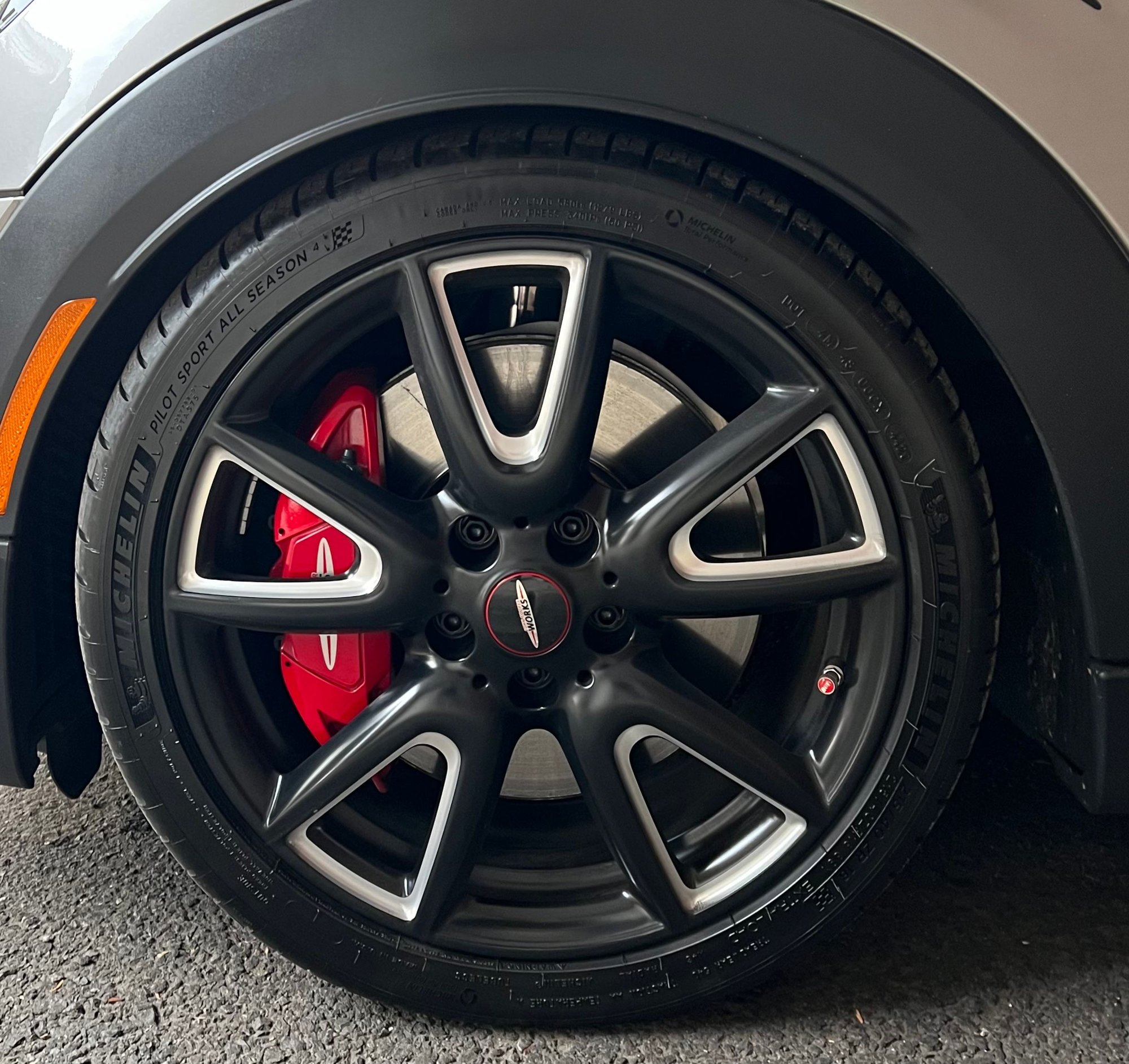 Wheels and Tires/Axles - Mini Cooper F56 JCW Style 534 Matte Black OEM Wheels/Tires - Used - 2014 to 2022 Mini F56: Mini Hatch/Hardtop - Manalapan, NJ 07726, United States
