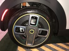 You need the highest level of SE in North America (Called the Premier + in Canada or the Iconic in the USA) to get their Plug style wheel option. 