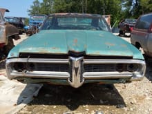 This lot stickered this as a 1967 -  Although in fact it is a 1969 Pontiac Bonneville. No big deal. But would you just look at that beautiful beak!!!