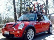 9523Mini front left with bikes