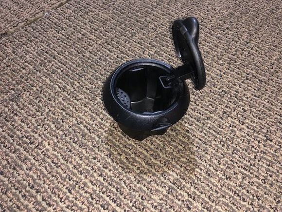 ashtray open