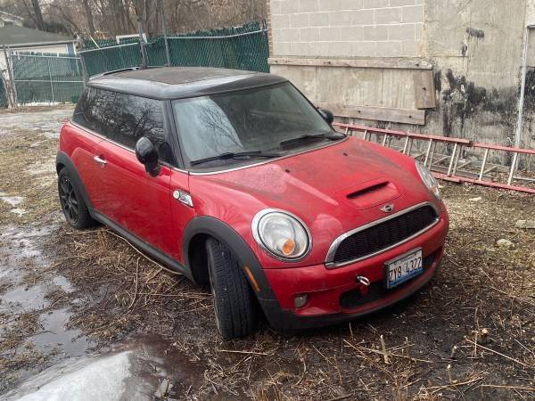 2009 mini cooper S , ANYBODY NEED ANY PARTS ? I might buy the car to ...