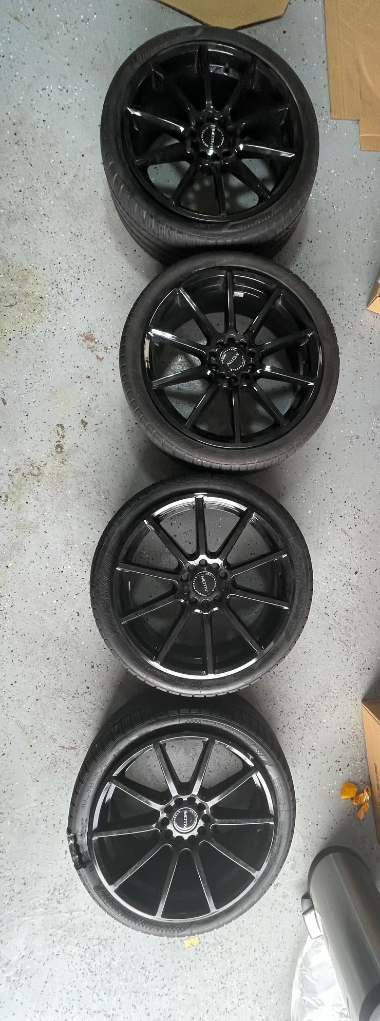 Wheels and Tires/Axles - Motiv Elicit 431B 18x7.5 wheels - Used - 2014 to 2024 Mini F56: Mini Hatch/Hardtop - 2014 to 2024 Mini F55: 5-door Hatch - Edison, NJ 08820, United States