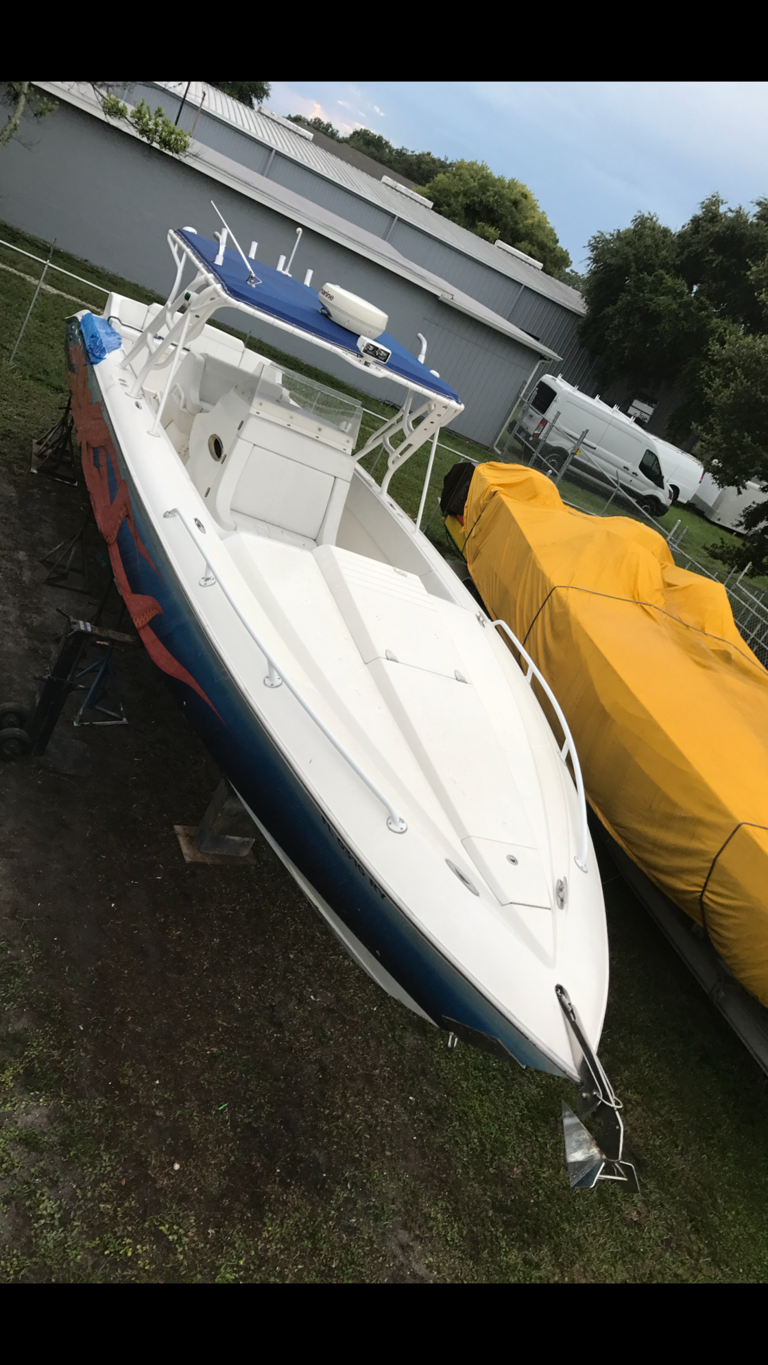 39' Midnight Express Offshore Center Console Fishing Boat