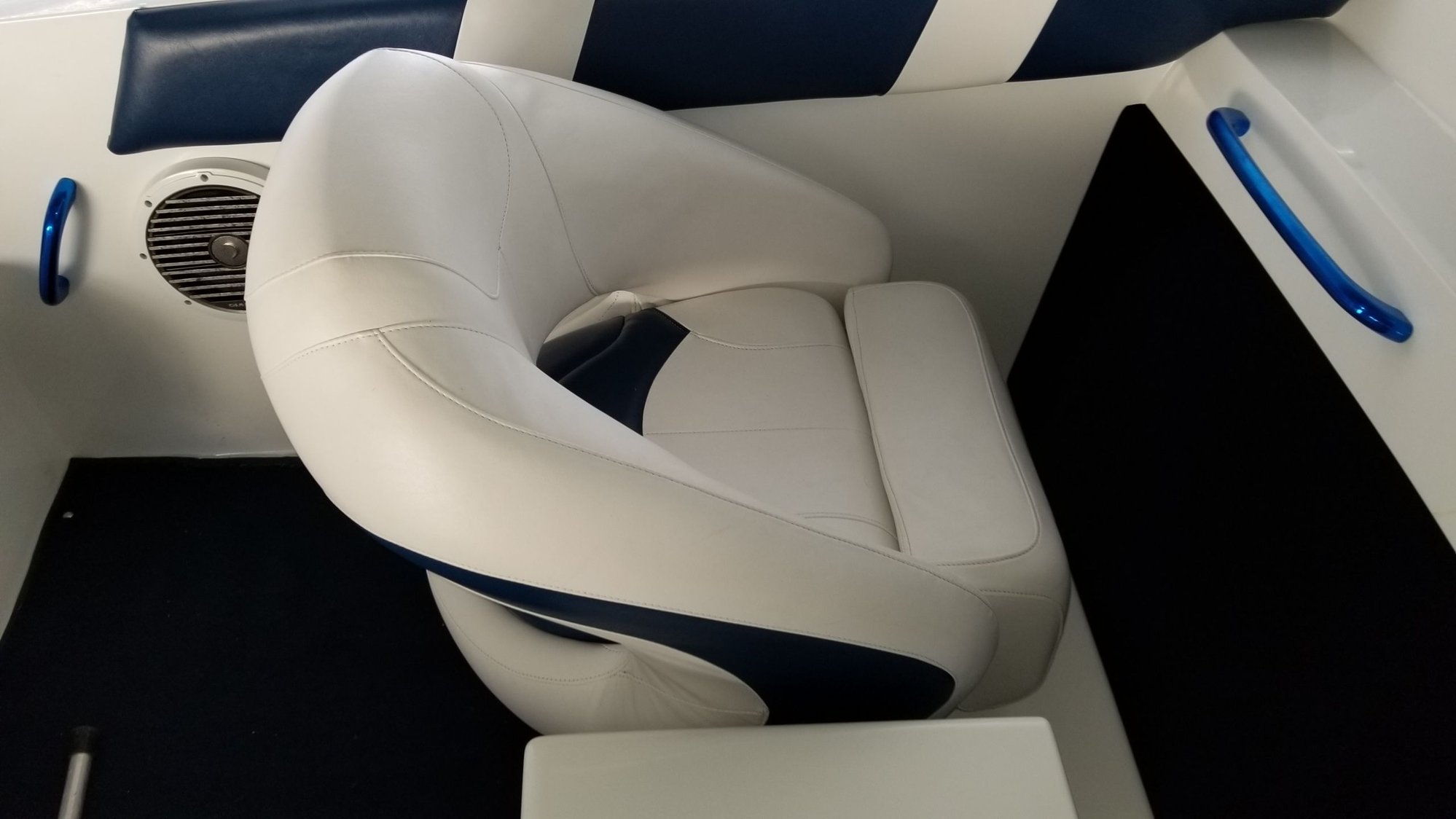 Offshore bucket seats