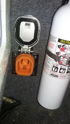 Smart Plug Shore Power.