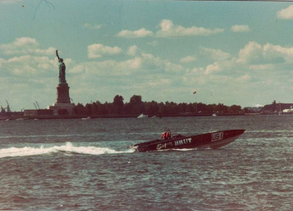 Super Brut in the NYC races