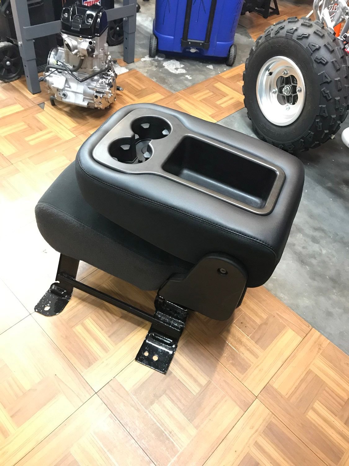 Pics NNBS ('08) Center Console/Seat in NBS ('05) PerformanceTrucks