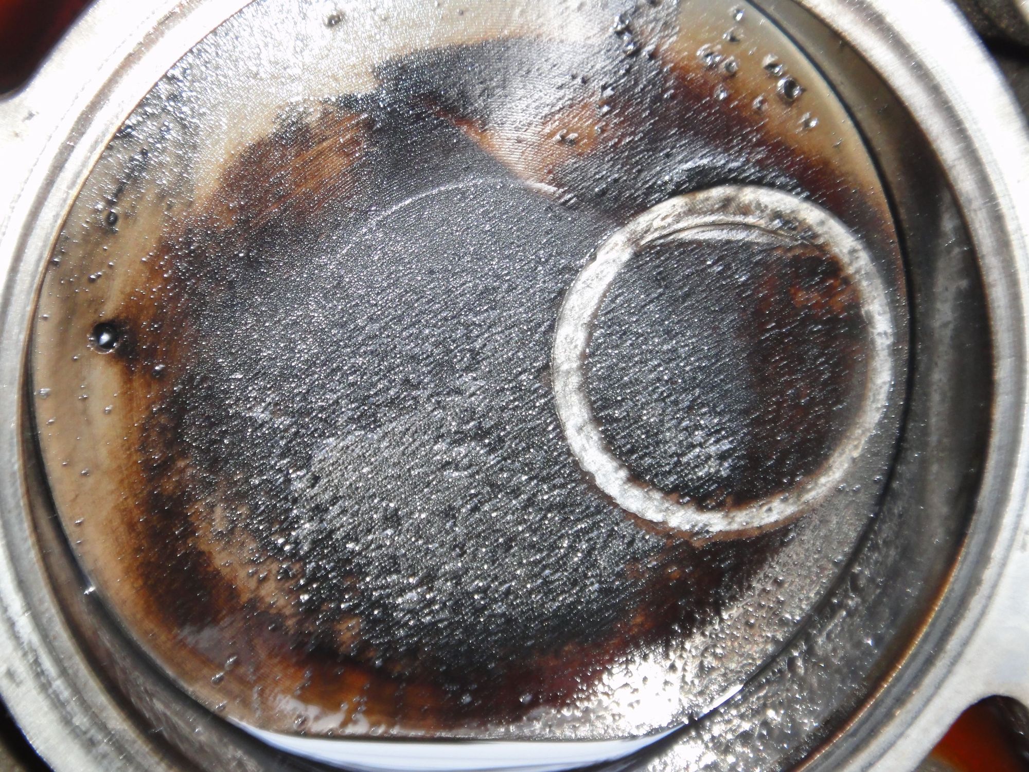 valve hitting the pistons? Forums