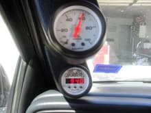 Auto Meter DPSS and oil pressure gauge