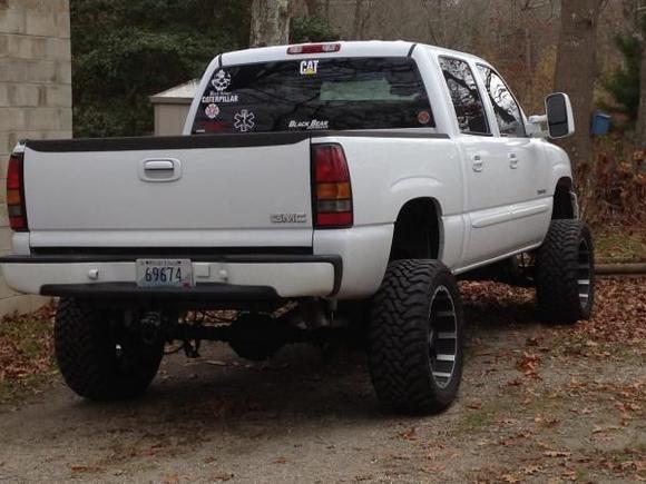 before 2" wheel spacers were removed.