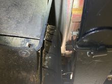 Plenty of room between bed and tire