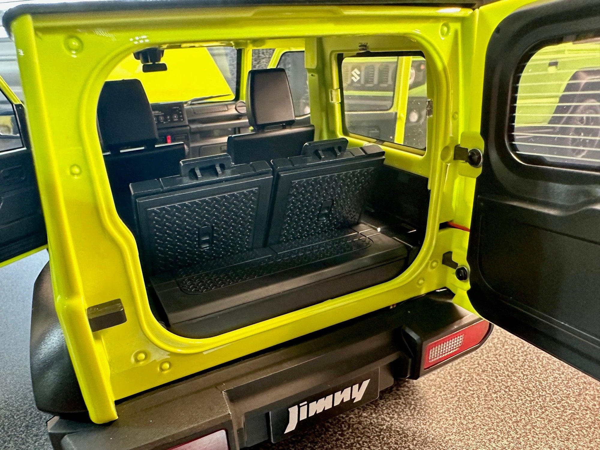 FMS Suzuki Jimny 1/12 Scale Remote Control RC Crawler RTR Ready To Run