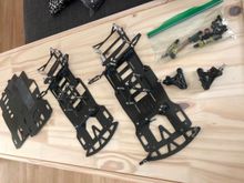 Here is the 577 designs pro10, both wide (Vulcan) and narrow (swift) versions included. One set from crc suspension and 3 yellow crc shocks. You supply the rear axle. 