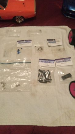 Spare parts....diff balls....bulhead.....rear hubs