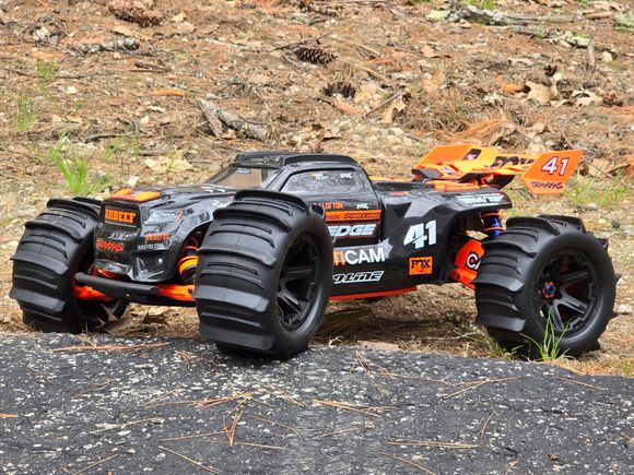 Traxxas Sledge.
