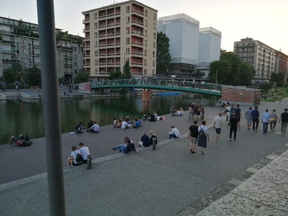 A nice canal where the locals hang out in Milan