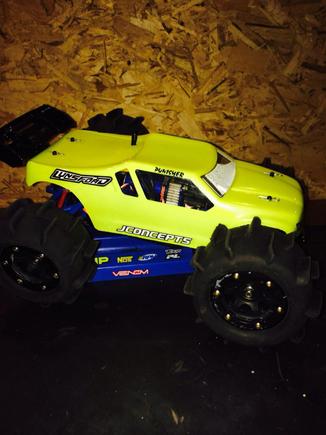 1/16 revo winter basher
