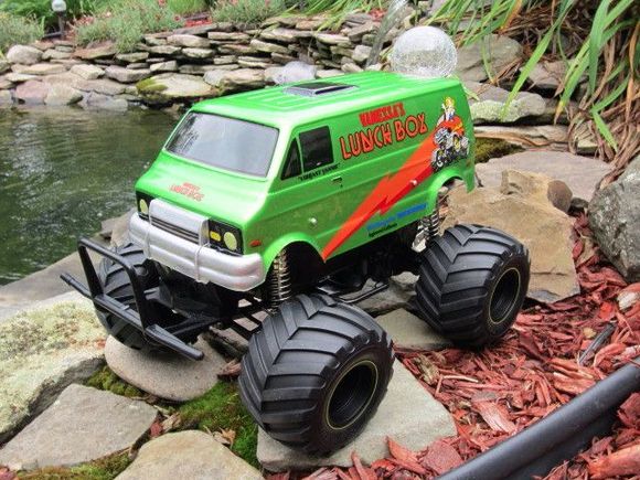 green lunch box