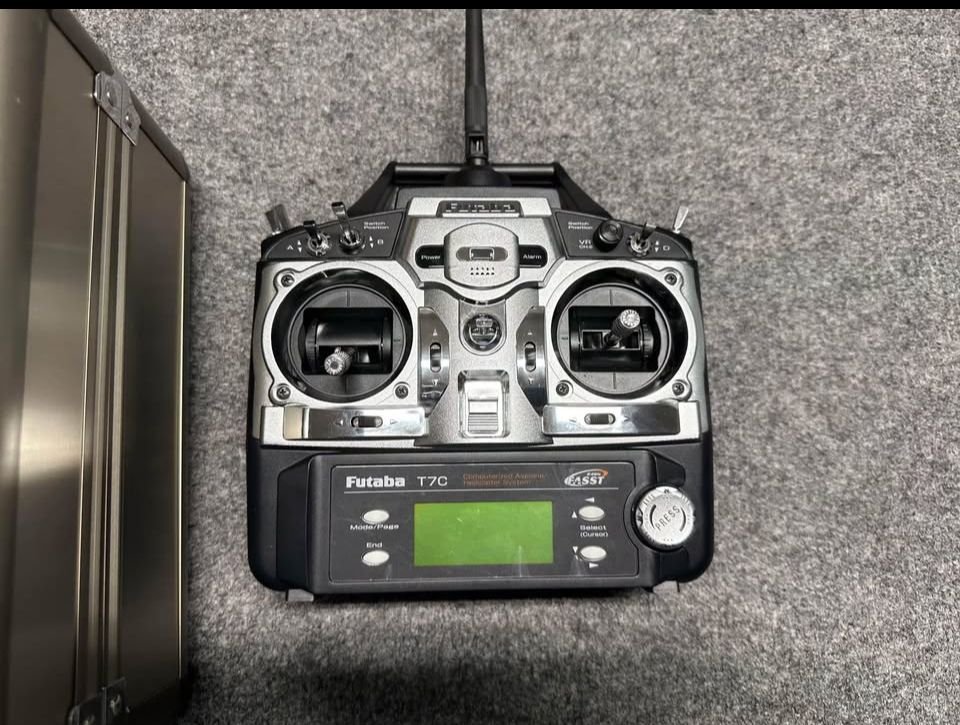 Futaba T7C radio with case like new - R/C Tech Forums
