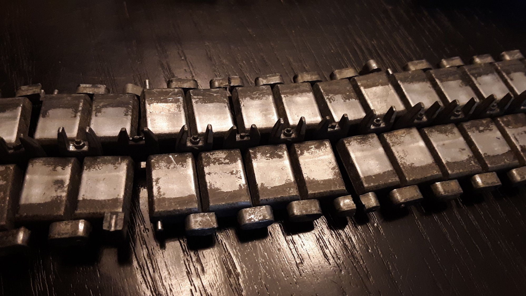 Does metal tracks get brittle over time? RCU Forums