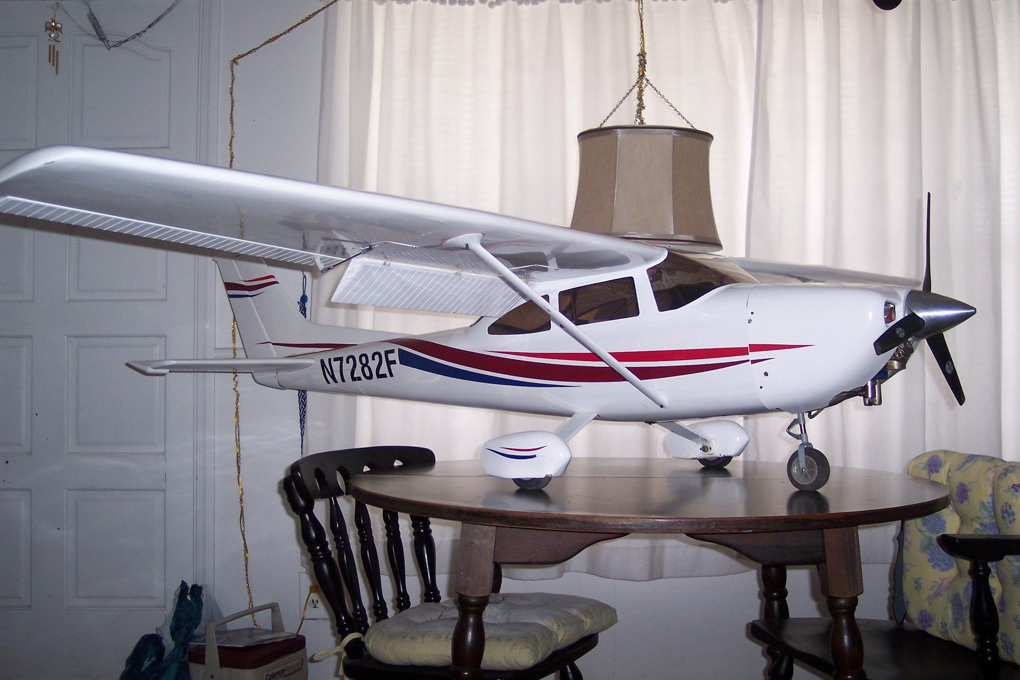 hangar 9 cessna 182