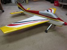 Aluminum landing gear because CF was ridiulous price.