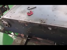 Arrange the weld surface with a grinder from time to time