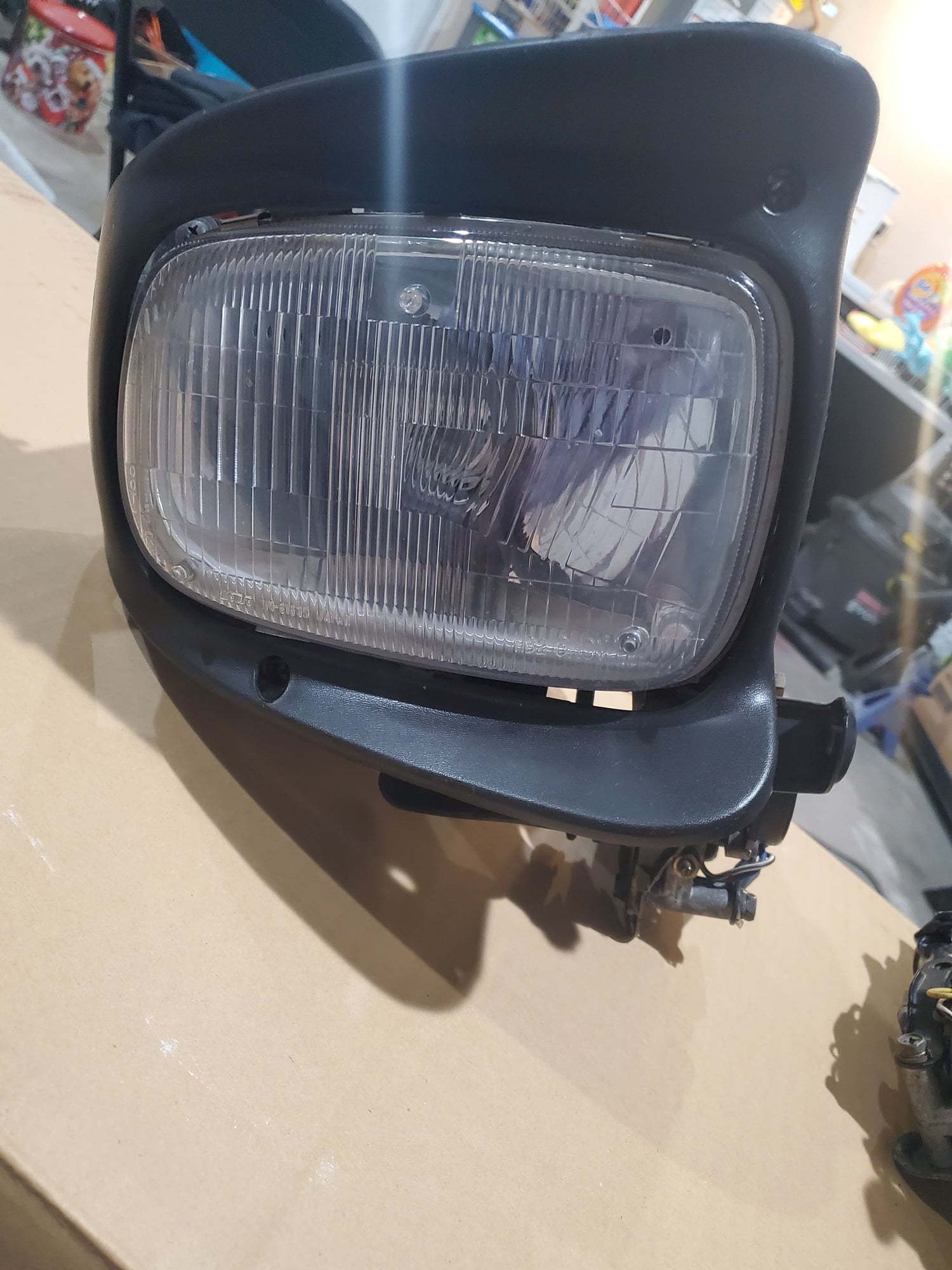 Lights - 94 complete headlight assembly * mint * - Used - 1993 to 1995 Mazda RX-7 - Desert Hot Springs, CA 92240, United States