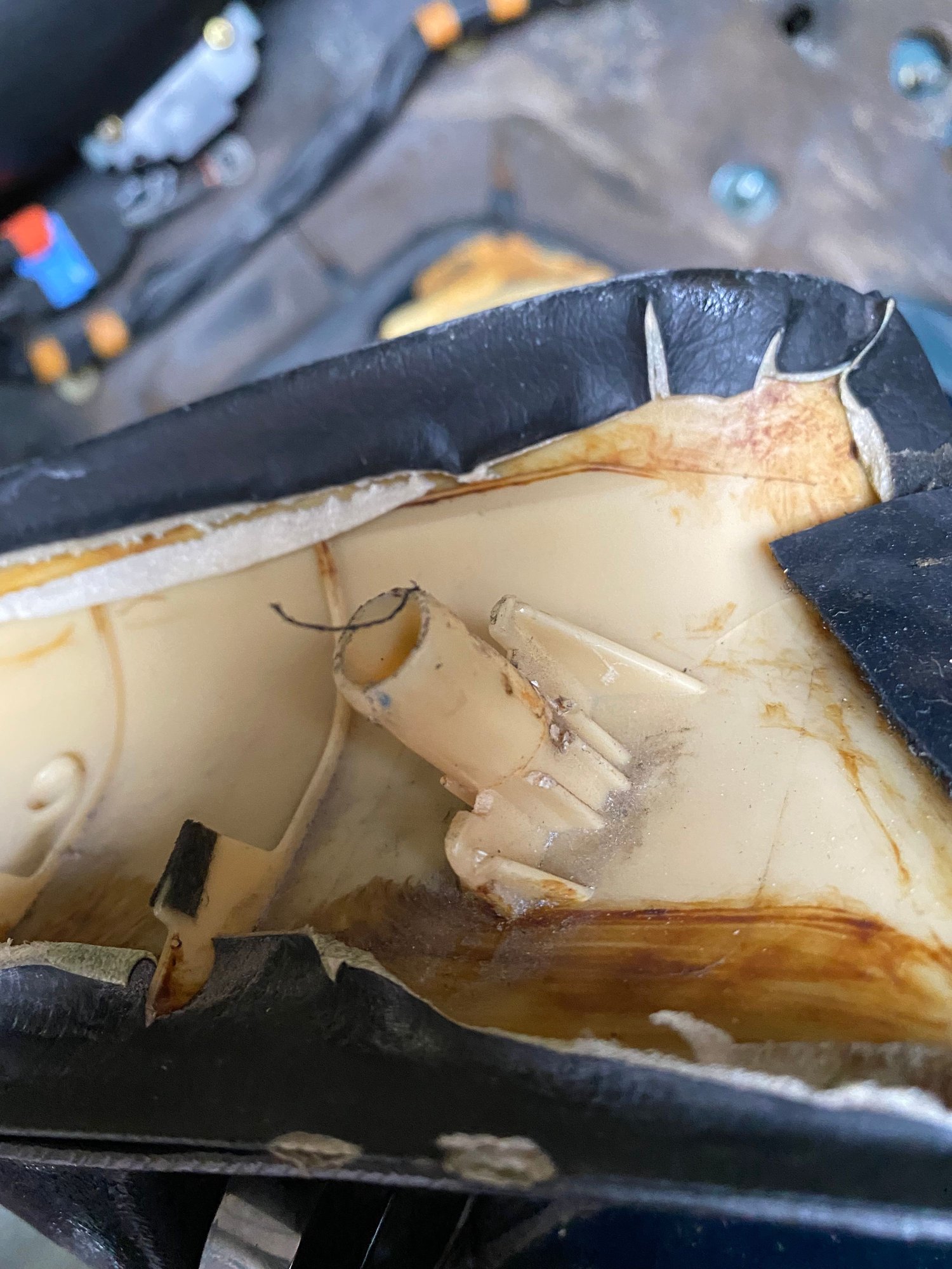 Interior/Upholstery - LF A-pillar trim clip - Used - 1993 to 2002 Mazda RX-7 - San Antonio, TX 78233, United States