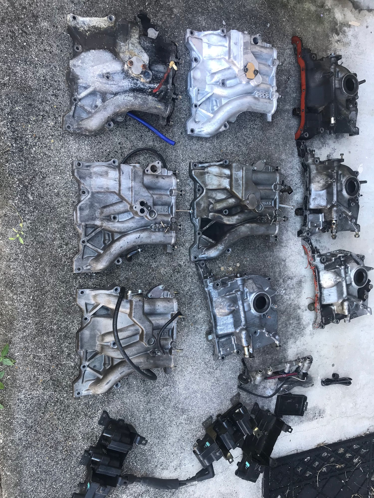 Engine - Intake/Fuel - Fd rx7 lower Intake manifold and front covers - Used - Miami, FL 33173, United States