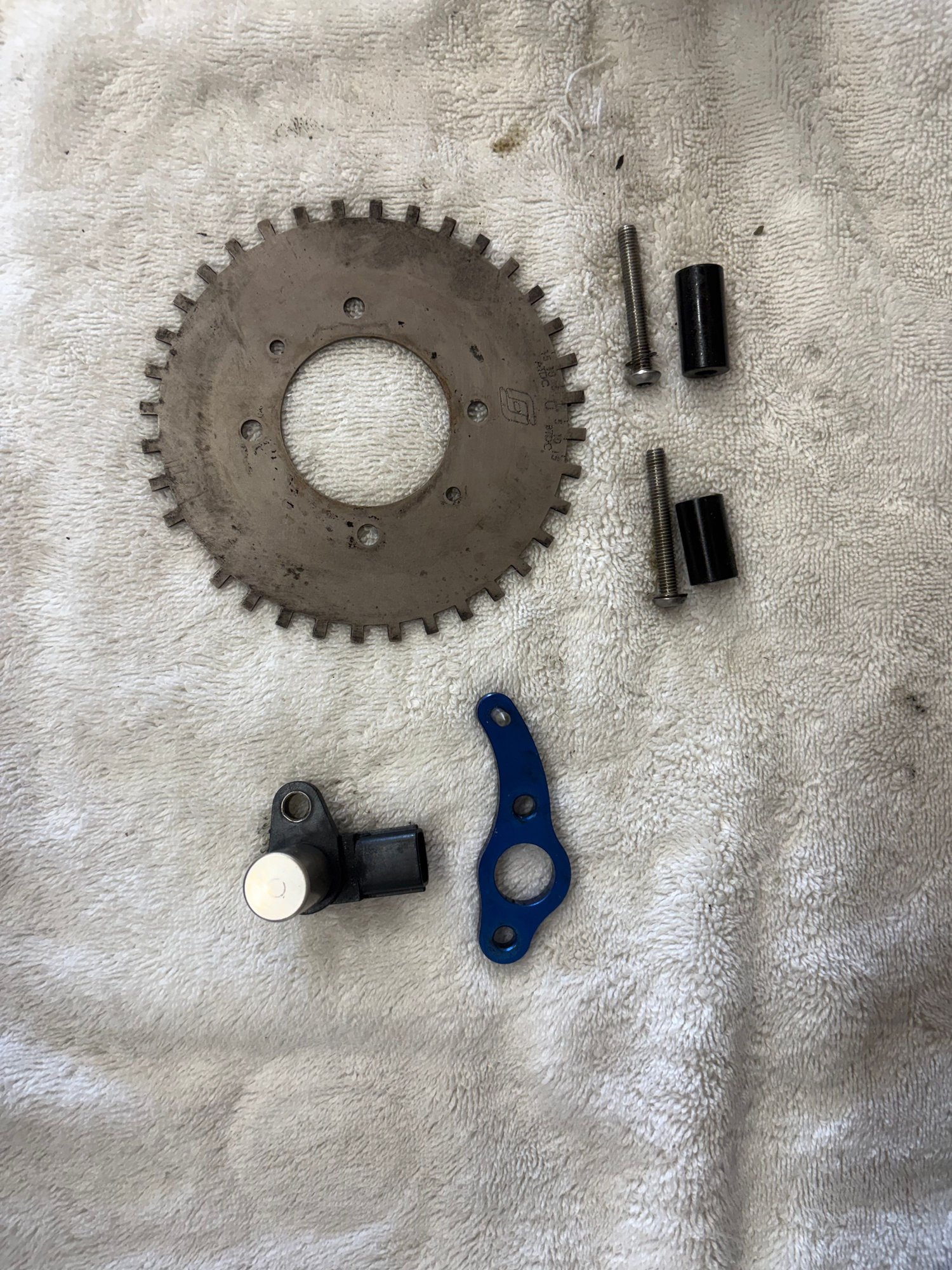 Engine - Power Adders - FFE cas kit with sensor and Petit power pulley - Used - 0  All Models - Torrance, CA 90501, United States