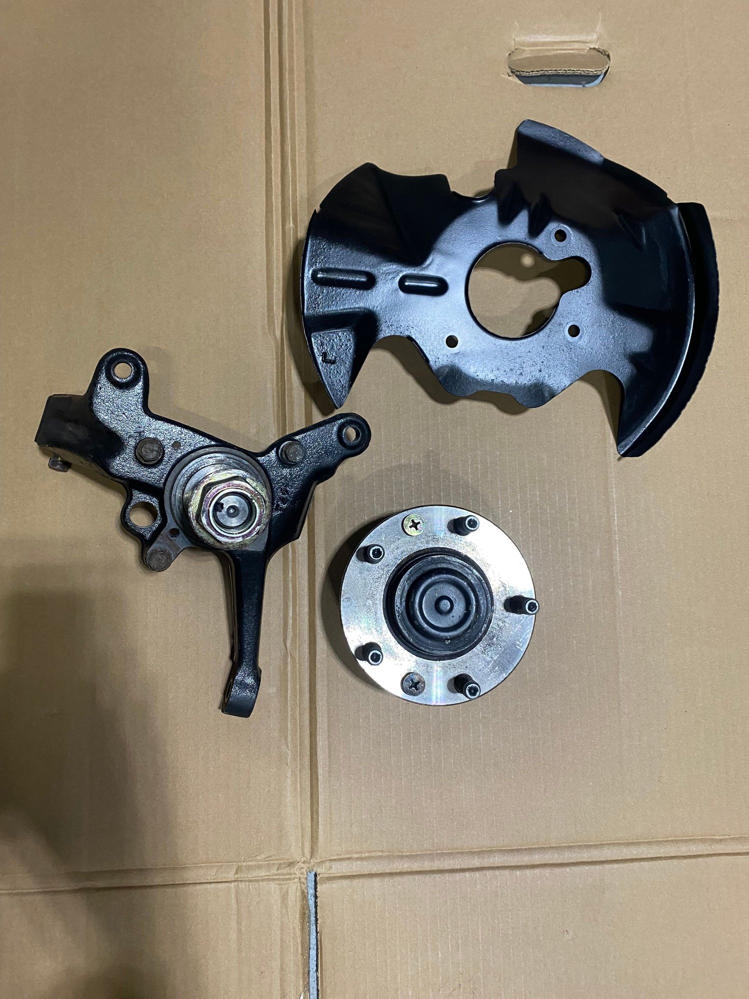 Steering/Suspension - FD steering knuckle parts - Used - 1993 to 1995 Mazda RX-7 - Macomb, MI 48042, United States