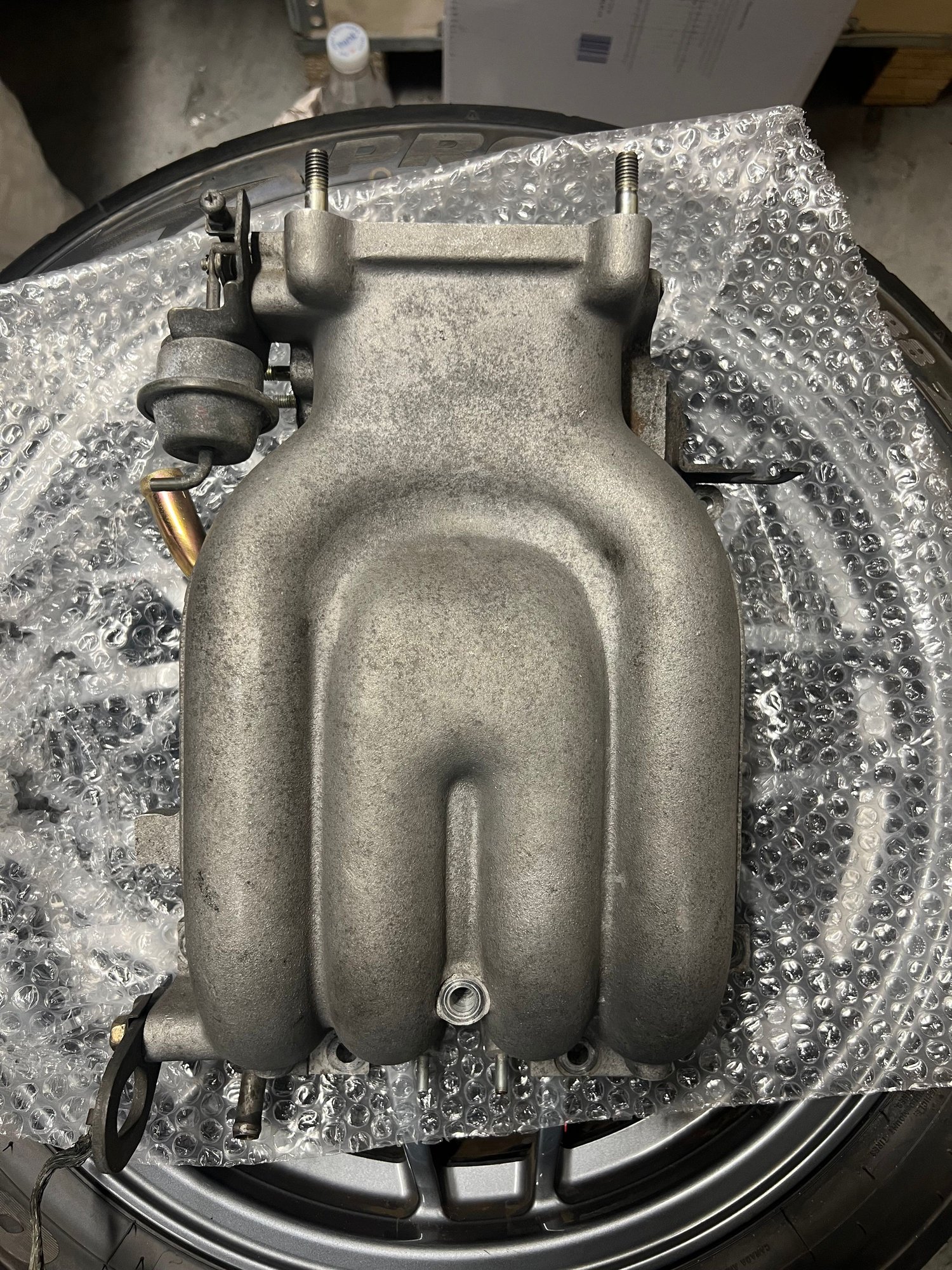 Engine - Intake/Fuel - USDM upper intake - Used - 1993 to 1995 Mazda RX-7 - Orlando, FL 32829, United States