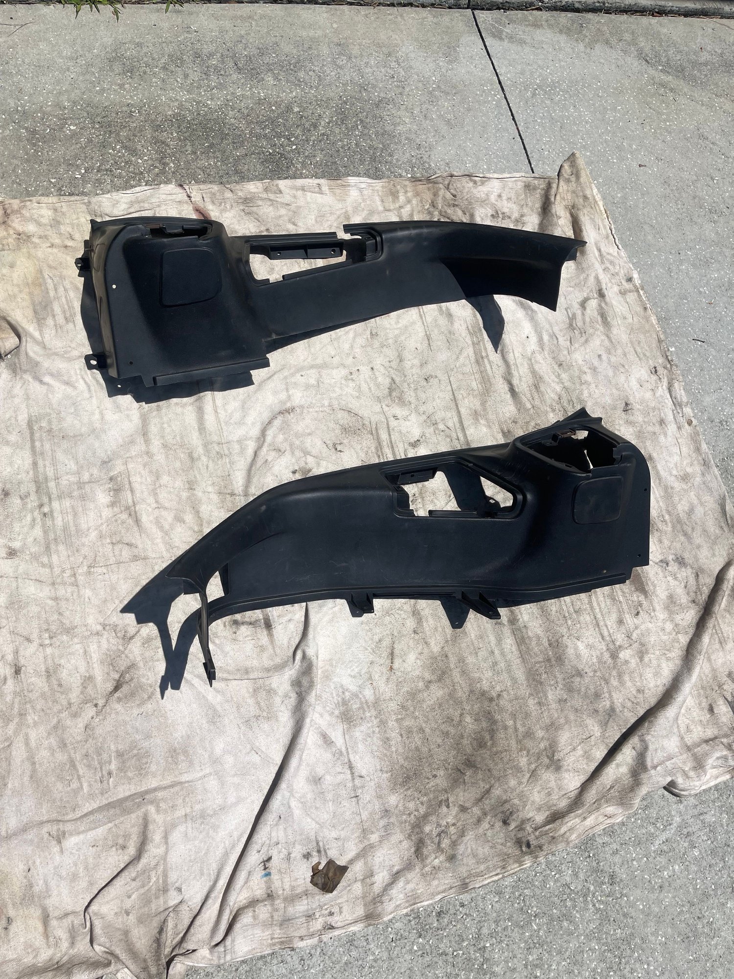 Interior/Upholstery - LHD 93 FD center console and trunk panels - Used - 1993 to 1995 Mazda RX-7 - Orlando, FL 32773, United States