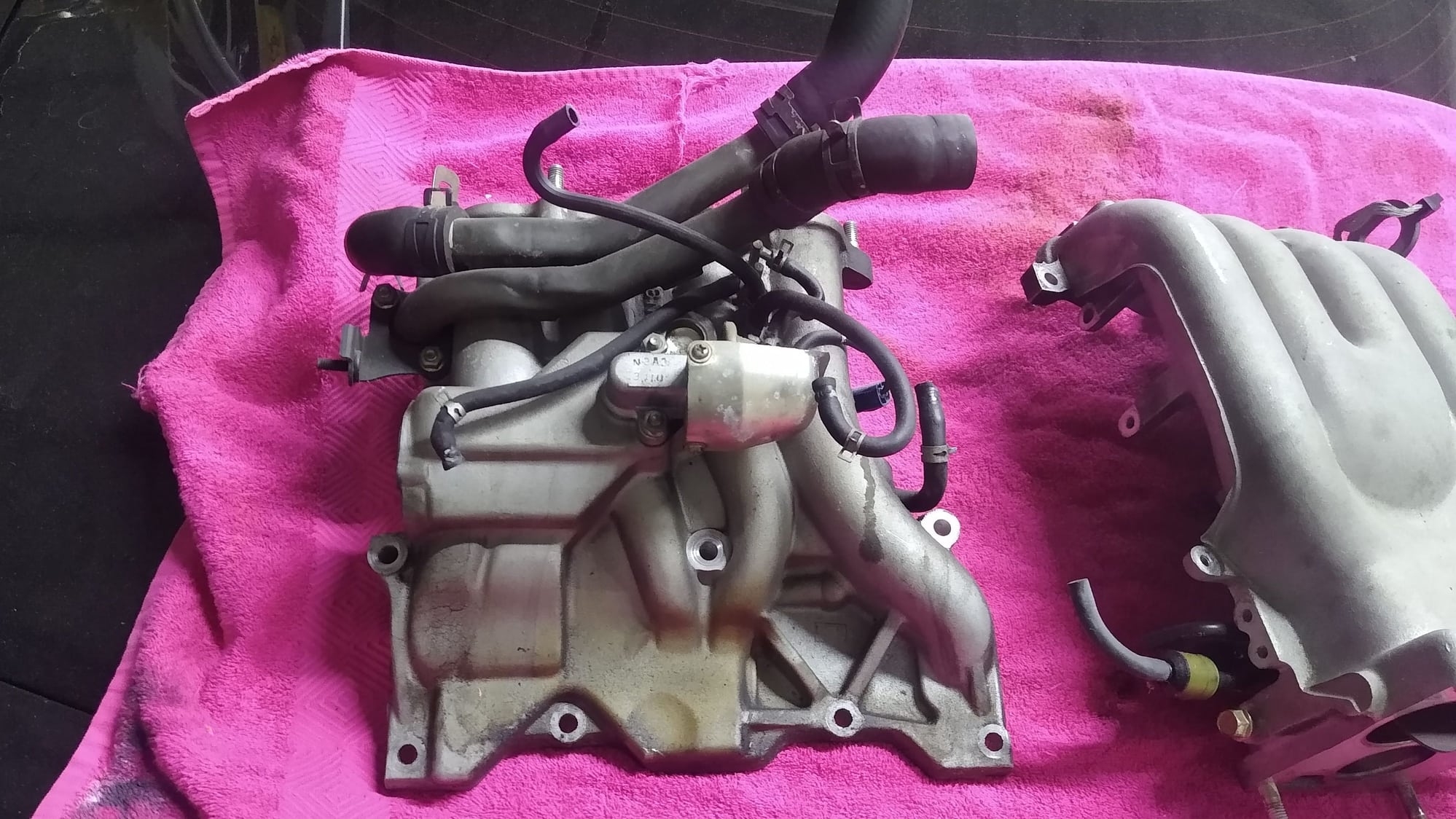 Engine - Intake/Fuel - FD Upper and Lower Intake Manifolds and Throttle Body - Used - 1993 to 2002 Mazda RX-7 - Dawsonville, GA 30534, United States