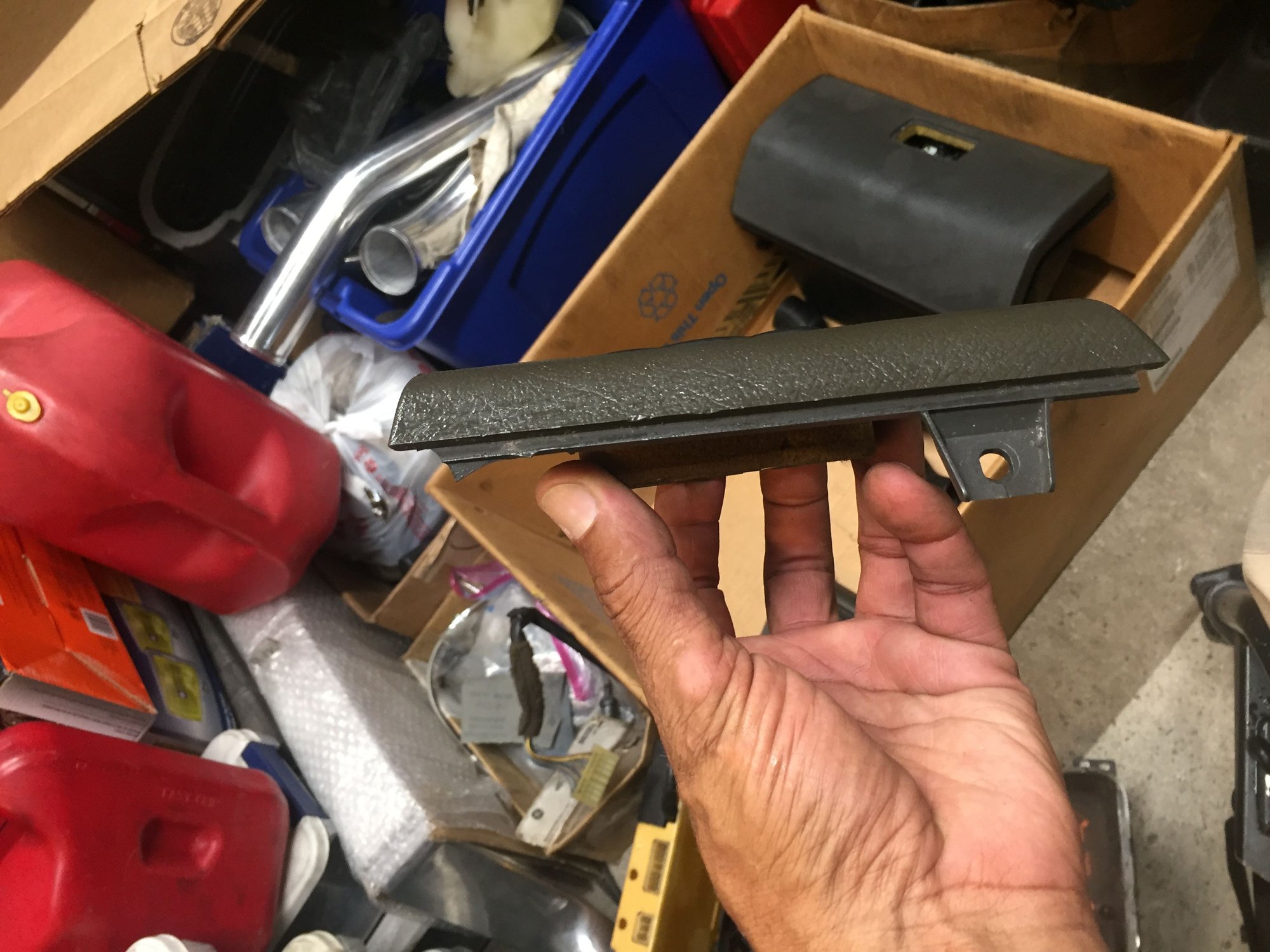 Interior/Upholstery - Cleaning out garage parts - Used - 0  All Models - Deerfield Beach, FL 33442, United States