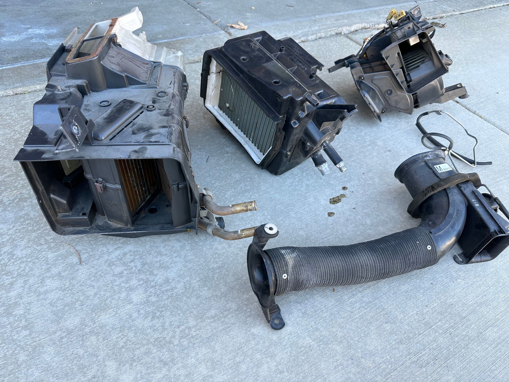 1994 Mazda RX-7 - radiator fans, cruise control, under dash A/C parts, engine bay A/C lines, CF parts - Quartz Hill, CA 93536, United States