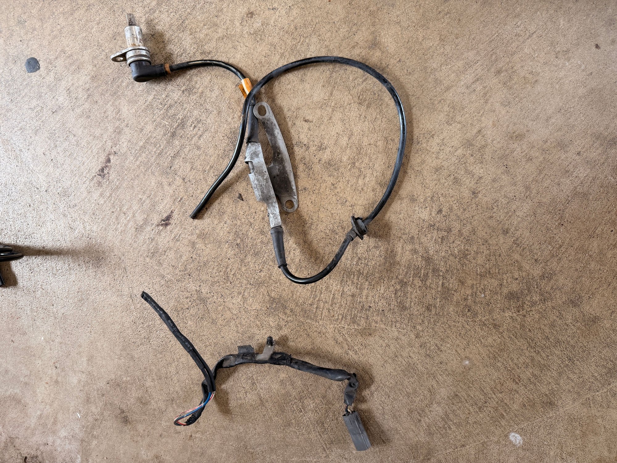 Brakes - Front ABS sensors - Used - 1992 to 2002 Mazda RX-7 - North Canton, OH 44720, United States