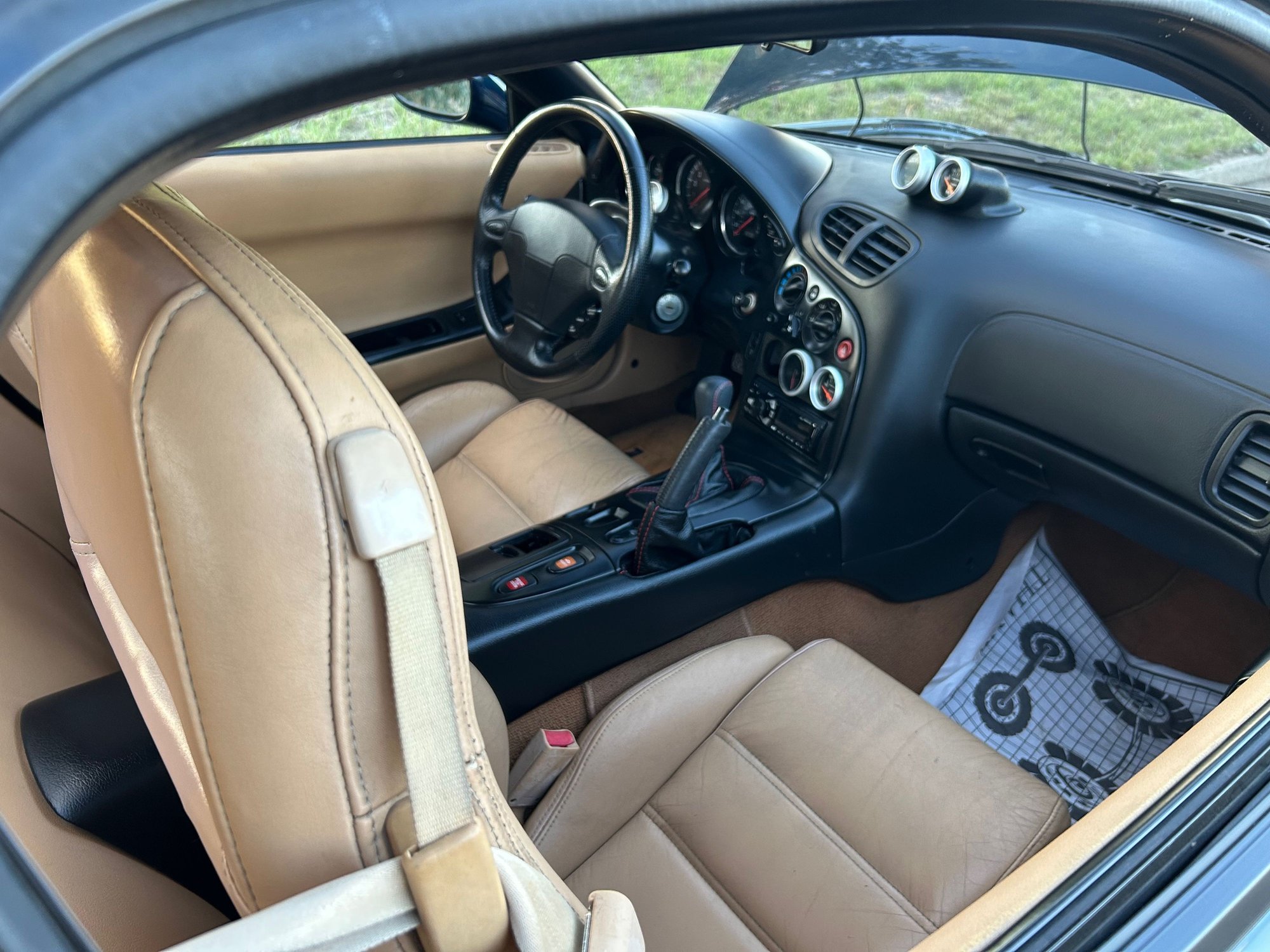 1993 Mazda RX-7 - 1993 RX-7 Manual Montego Blue Touring - Factory repaint, fresh street port rotary - Used - VIN JM1FD3318P0203166 - 83,000 Miles - Other - 2WD - Manual - Coupe - Blue - Calgary, AB T1B4C3, Canada