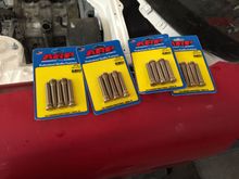 Front and rear ARP wheel studs.