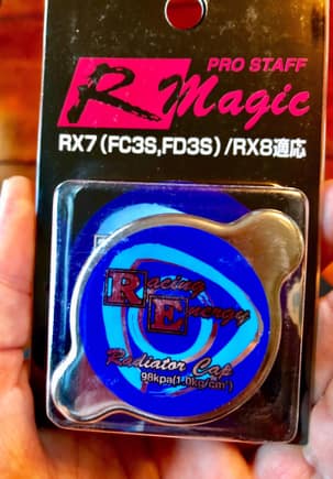 R-Magic 1.0 bar/14.5 psi spring-loaded bad boy cap :D