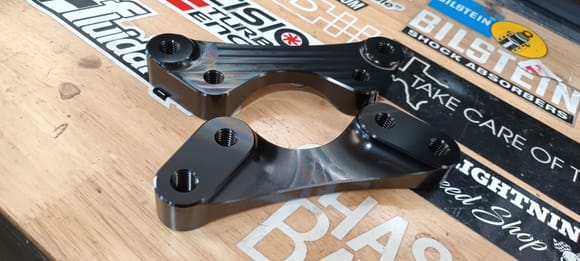 Probably the cleanest adapter brackets ive seen.